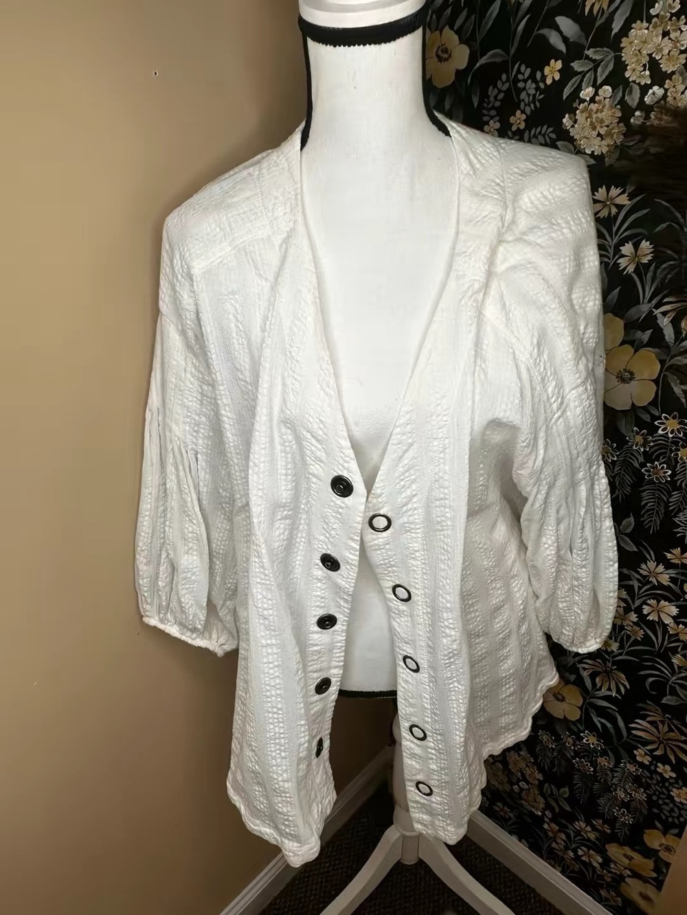We The Free Cream Button-Front Textured Top